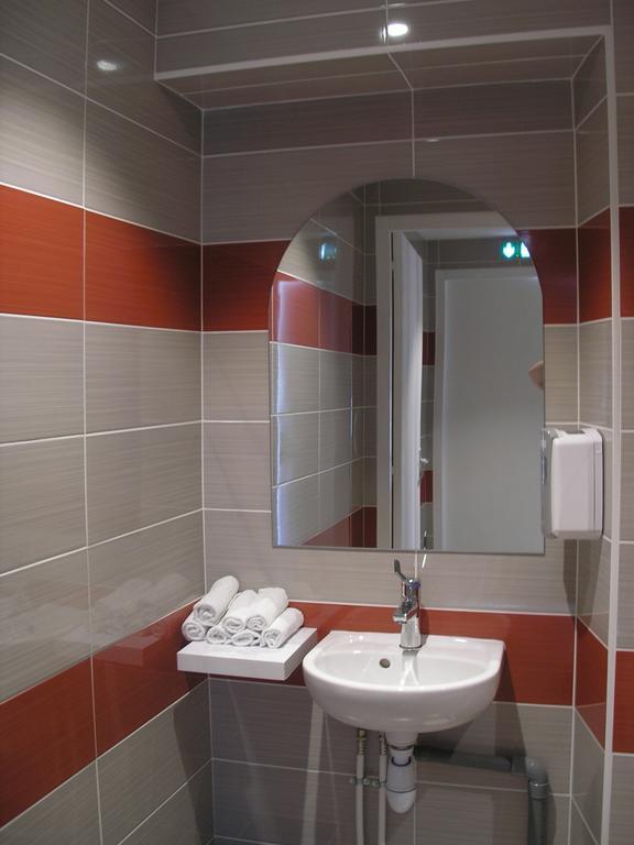 Auberge Du Calvaire Pontchâteau Екстериор снимка